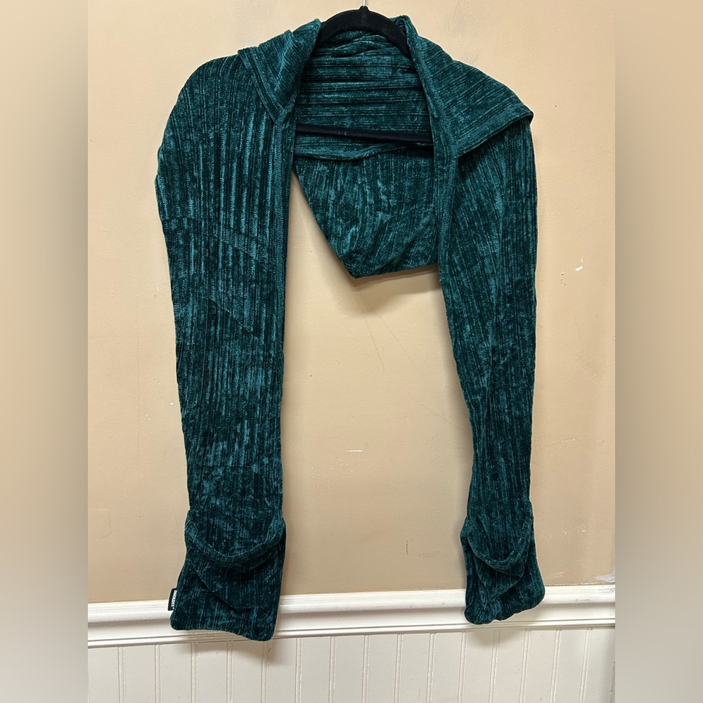 Sholdit Green Uptown Multi Pocket Hoodie Scarf